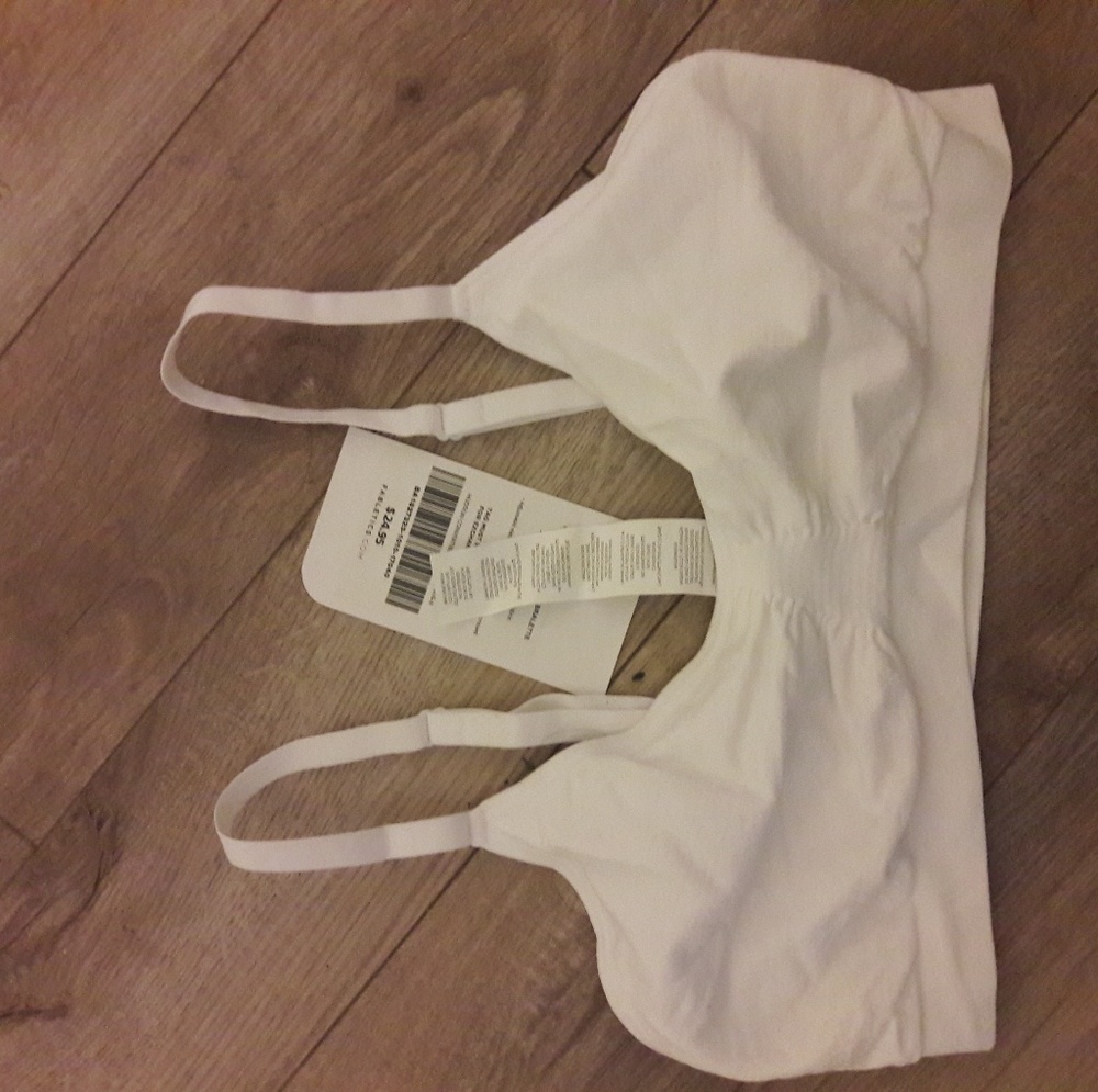 Fabletics sports bra